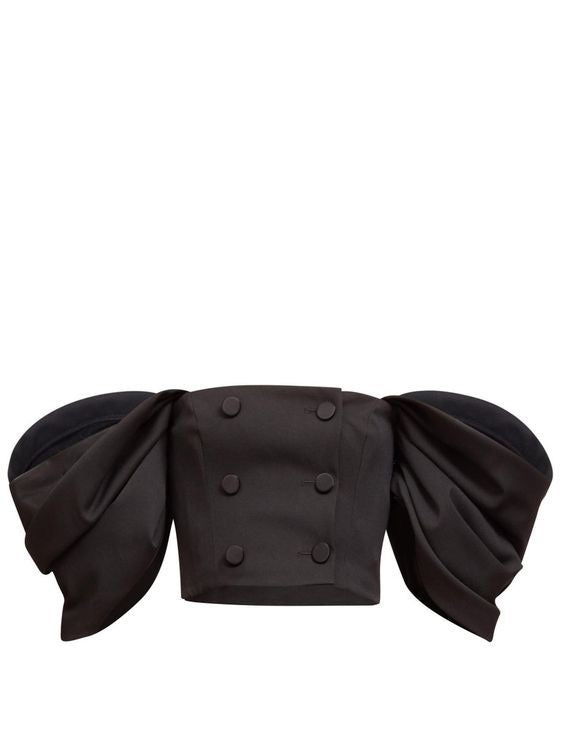 Strapless Black Top and Ruffled Sleeves