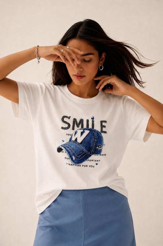 Smile Club Tee