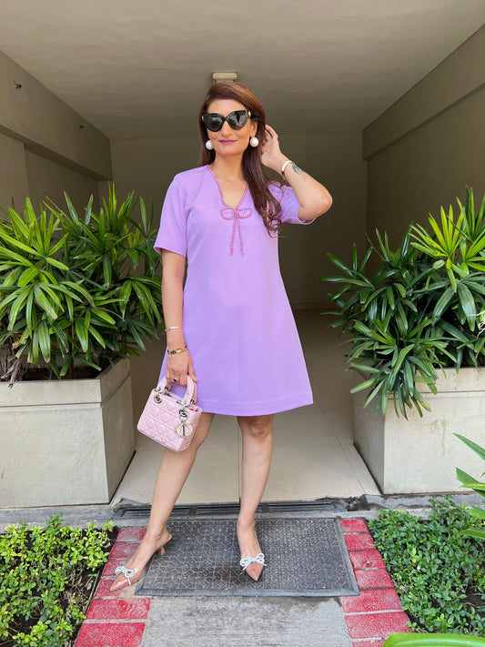 Chic Lilac Short Dress with Embellished V-Neck & Bow Dress