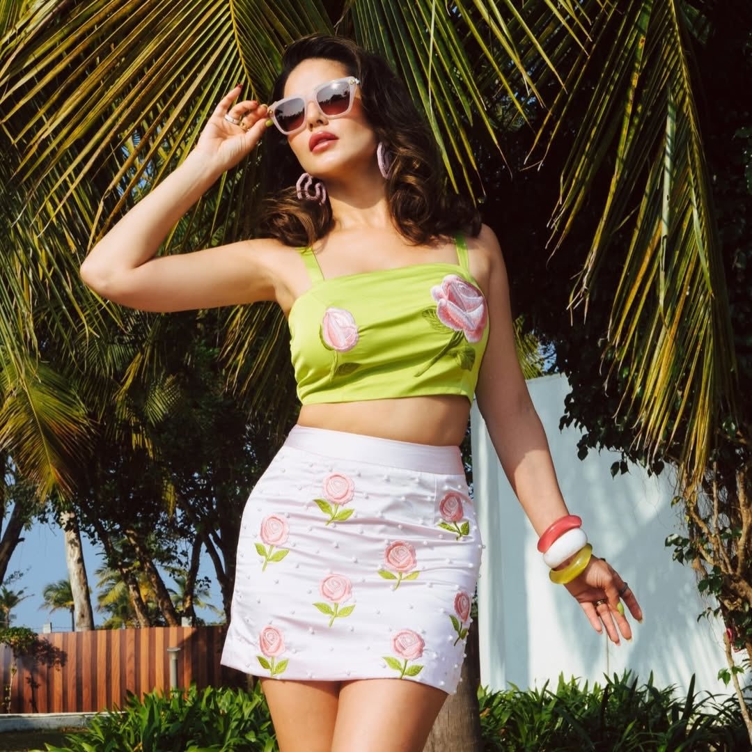 Sunny Leone in Green and Pink Co-Ord Set