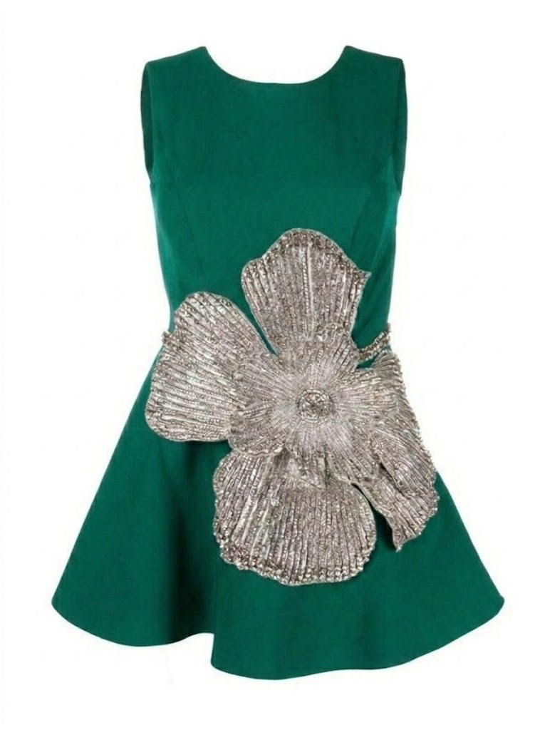 Black Dress with Stonework of a Big Flower - NZD06