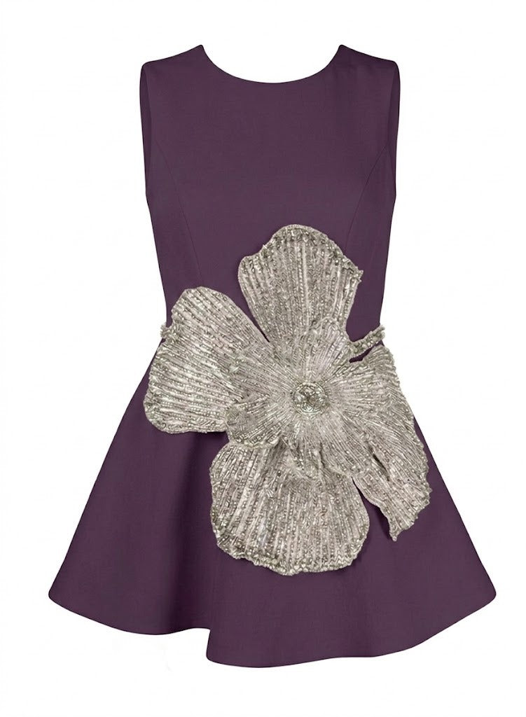 Black Dress with Stonework of a Big Flower - NZD06