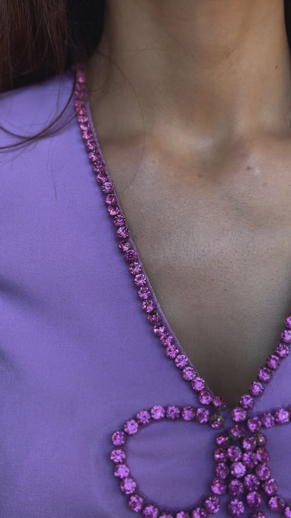 Chic Lilac Short Dress with Embellished V-Neck & Bow Dress